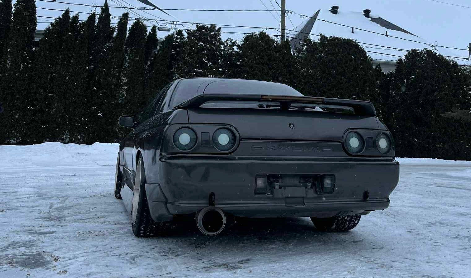 SKYLINE R32 BLACK HOUSING CLEARTAILS