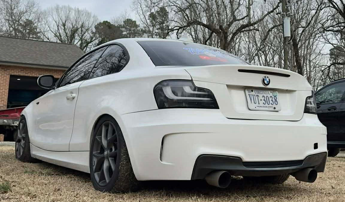 BMW E82 BLACK HOUSING CLEARTAILS